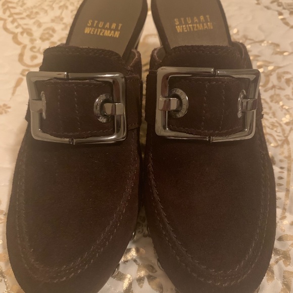 Stuart Weismann Brown Suede Mule. - Picture 5 of 6